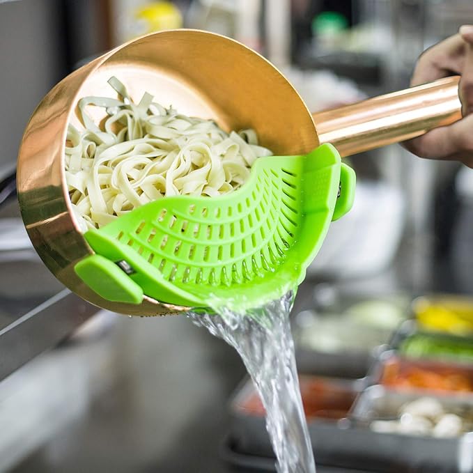 Clip On Strainer Silicone Pots and Pans, AUOON Pasta Strainer Clip on Food Strainer for Meat Vegetables Fruit Silicone Kitchen Colander, Green