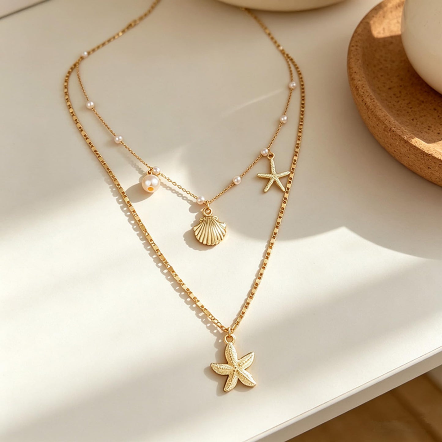 HLZMZQF Gold Starfish Shell Pendant Layered Necklaces Conch Charm Necklace for Women Boho Beach Trendy jewelry (gold starfish shell)