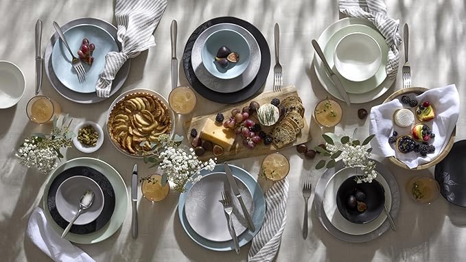 Oneida B336045A Mooncrest 45-Piece Flatware Set, Service for 8,Silver,45 Piece