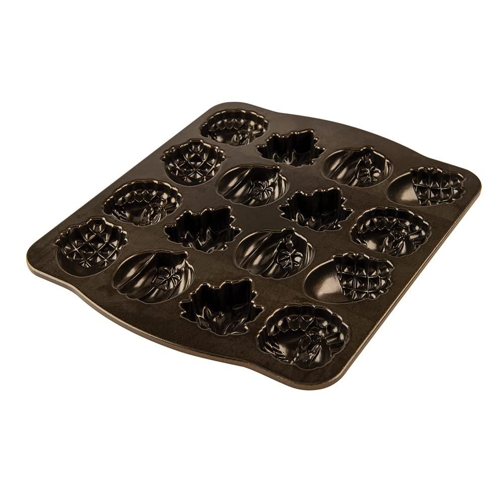 Nordic Ware Seasonal Collection Autumn Cakelette Pan