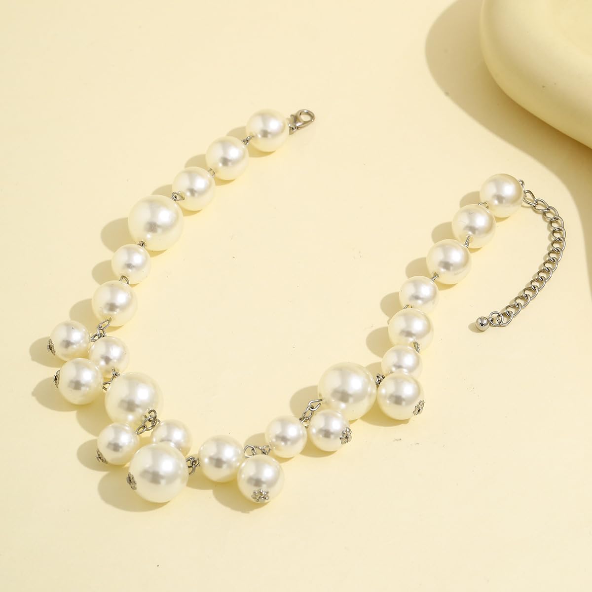 Large Pearl Necklace for Women,Dainty Gold Big Pearl Choker Necklace for Prom Wedding Bridal Bridesmaid Jewelry Gifts (Chunky Pearls)