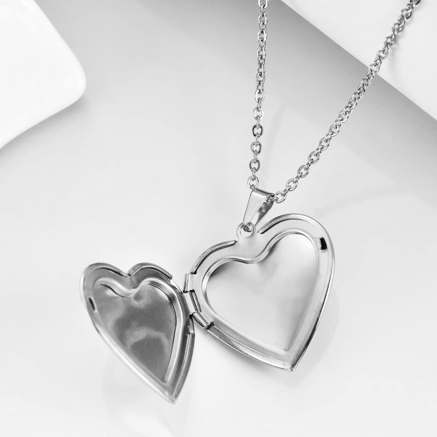 PHOCKSIN I Love You Aunt Silver Heart Locket Necklace For Women That Hold Pictures Photo Lockets Birthday Gifts for Aunt From Niece