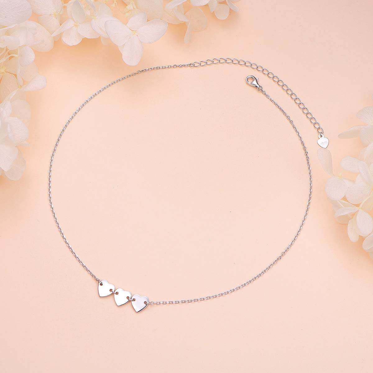 DAOCHONG Sterling Silver Triple 3 Heart Choker Necklace - Dainty Three Hearts Station Choker, Adjustable Delicate Silver Love Necklace for Women, Meaningful Friendship & Family Jewelry Gift
