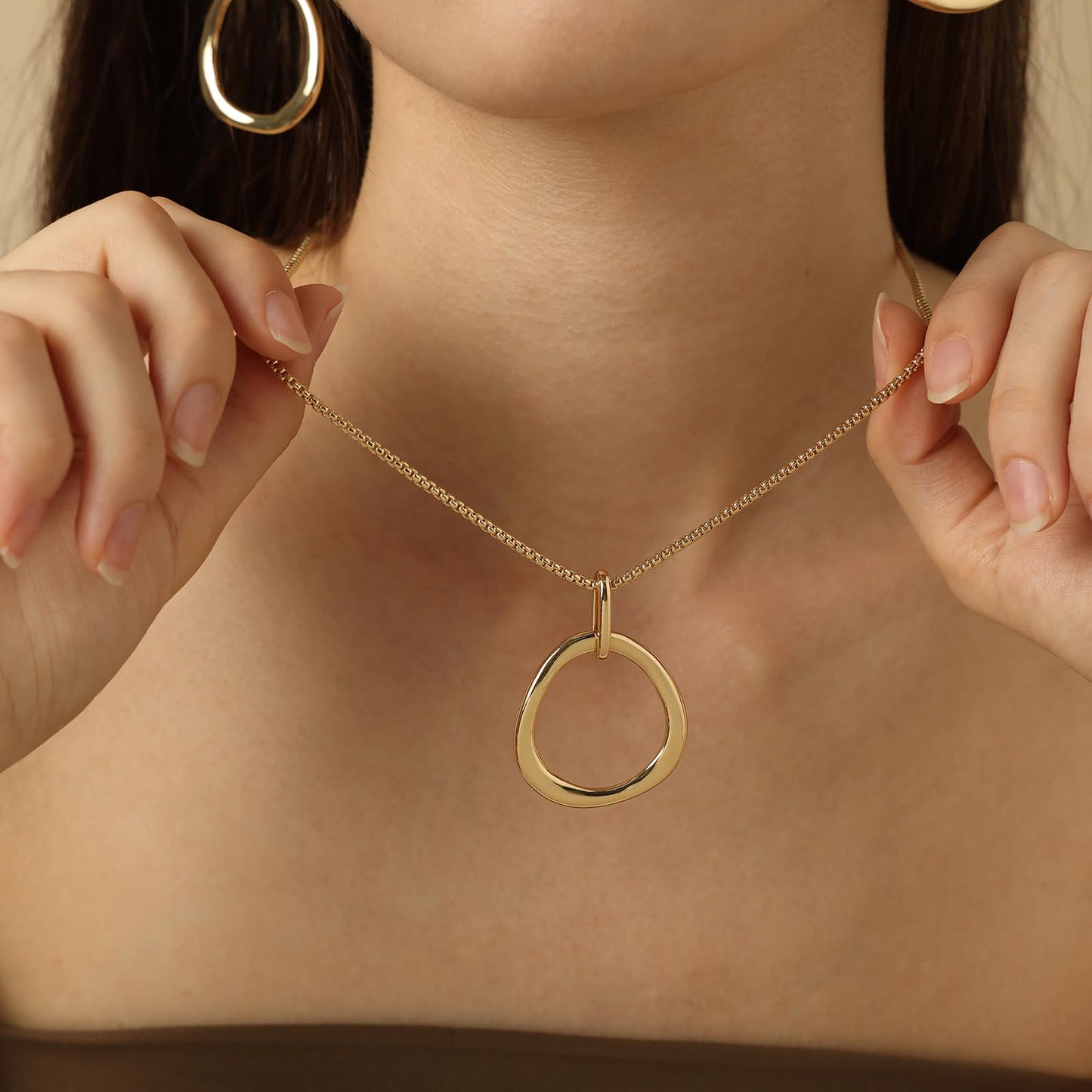 COBI Gold Circle Necklace for Women, 18K Gold Tone Finished Long Gold Necklace, Gold Statement Necklace Simple Everyday Jewelry, Fashion Trendy Birthday Gifts