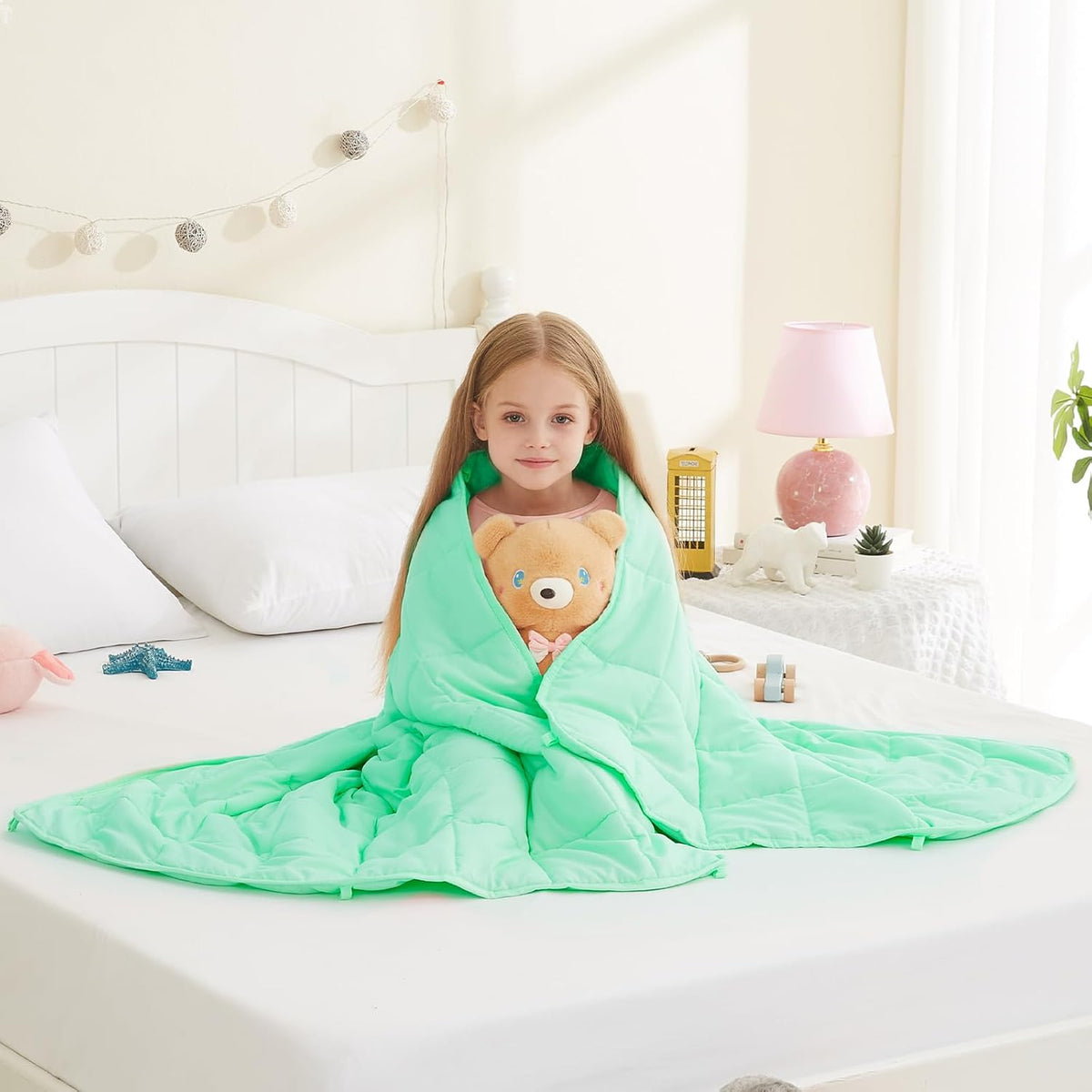 L'AGRATY Weighted Blanket - 40"x60" 10lbs Breathable Weighted Blanket Microfiber Material with Glass Beads
