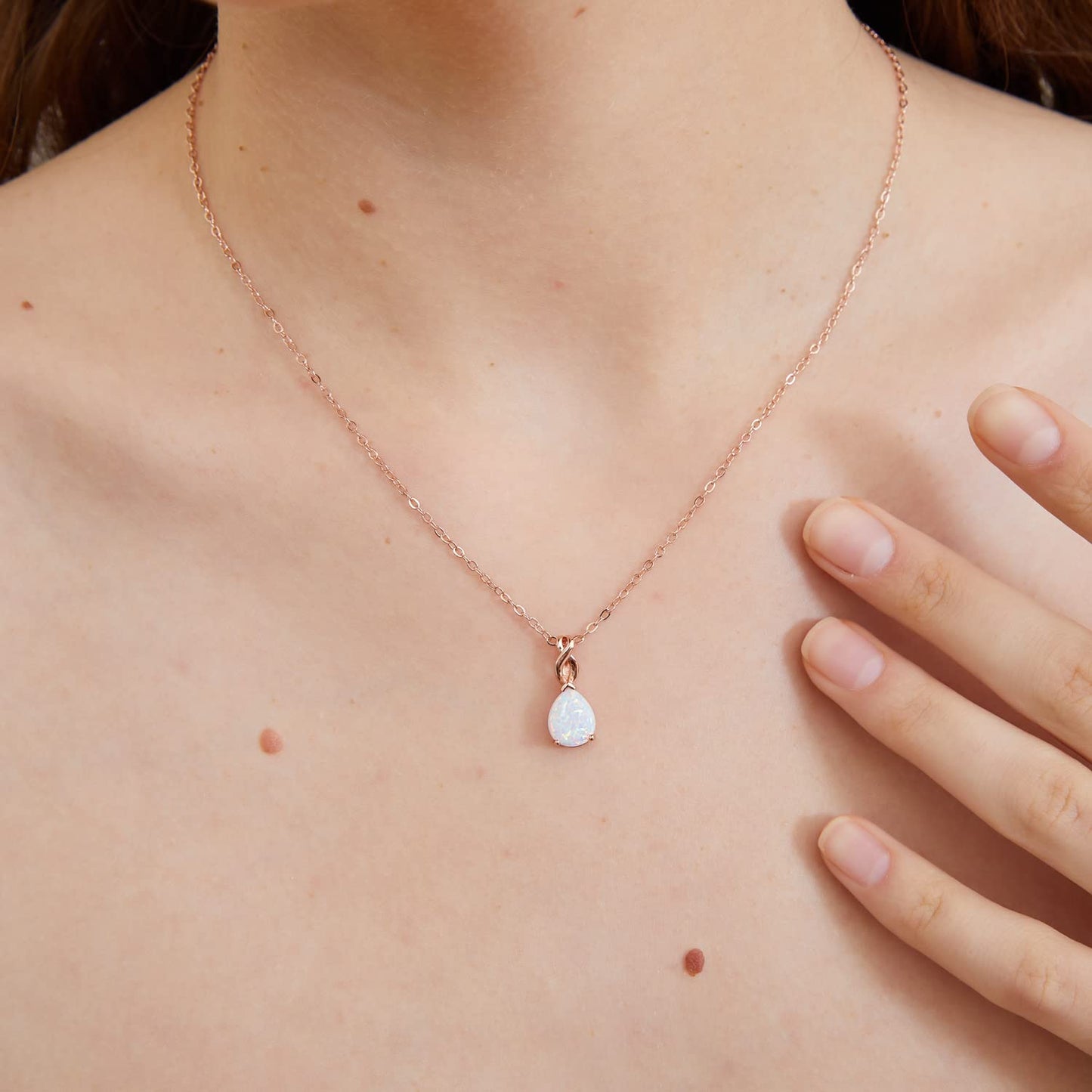 VOLUKA Teardrop White Fire Opal Necklace for Women 18K Rose Gold Plated October's Birthstone Gemstone Pendant Vintage Elegant Friendship Link Chains Choker Mother