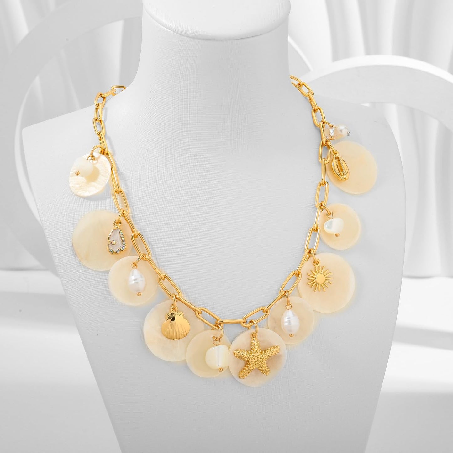 LILIE&WHITE Sea Shell Necklace For Women With Ocean Disc Charms Conch Starfish Necklace Summer Beach Necklaces Mermaid Necklaces Paper Clip Chain Fashion Jewelry