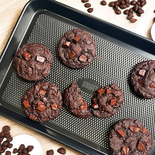 Baker's Secret Baking Sheet Pan Set, 3x Cookie Sheets for Oven, Diamond Texture Premium Air Flow Circulation, Set of 3 Baking Trays, Extra Thick 0.6mm with Diamond Base PFOA, PFOS, PTFE and PFAS free