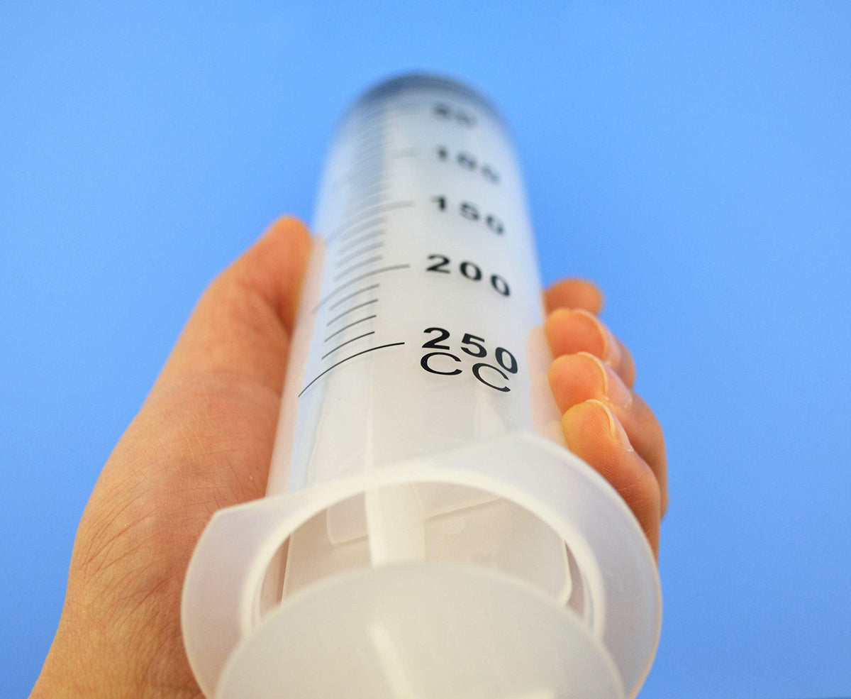 Kitchen 250ml Syringe with Needle - Large Volume Dispensing Syringe, Ideal for Glue and Plastic Use