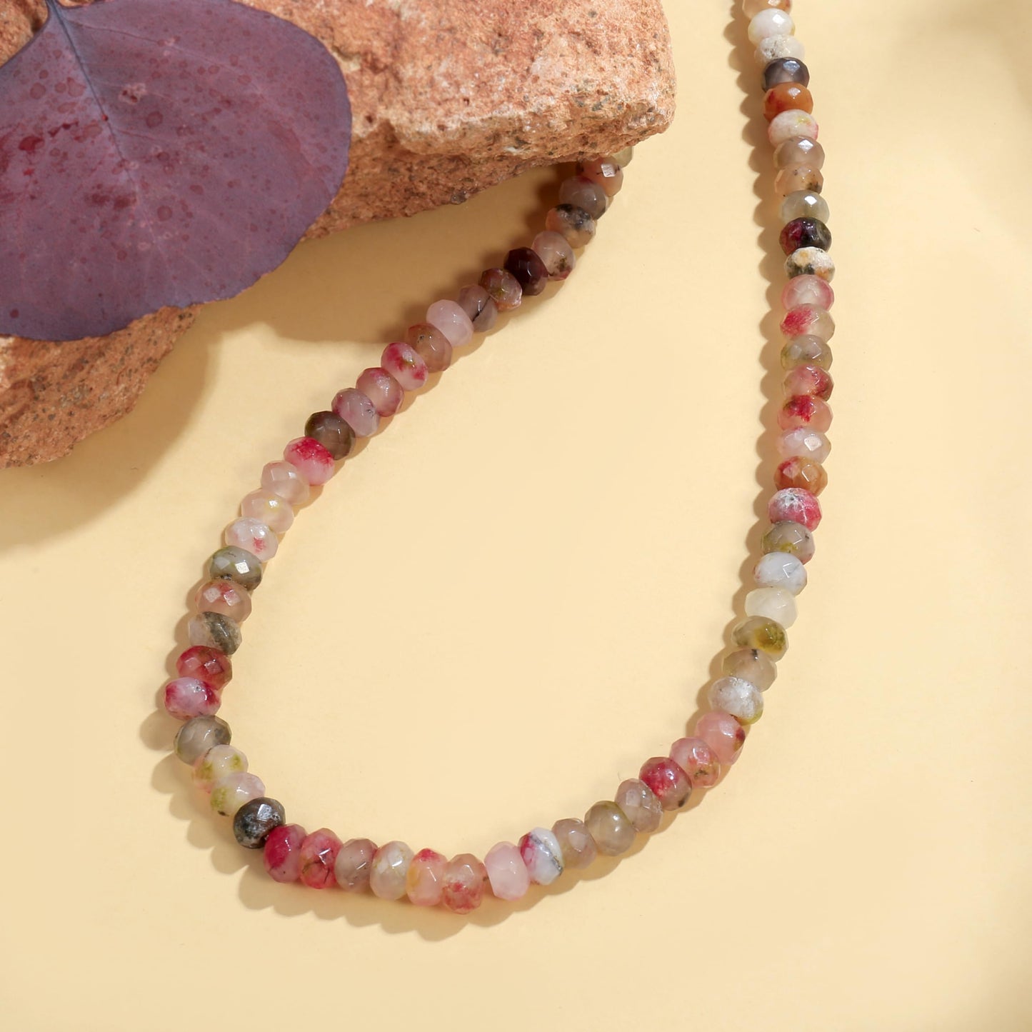 Badu Pomegranate Gemstone Beaded Necklace for Women Natural Stone Bead Beach Choker Necklace Fashion Trendy Jewelry Gifts