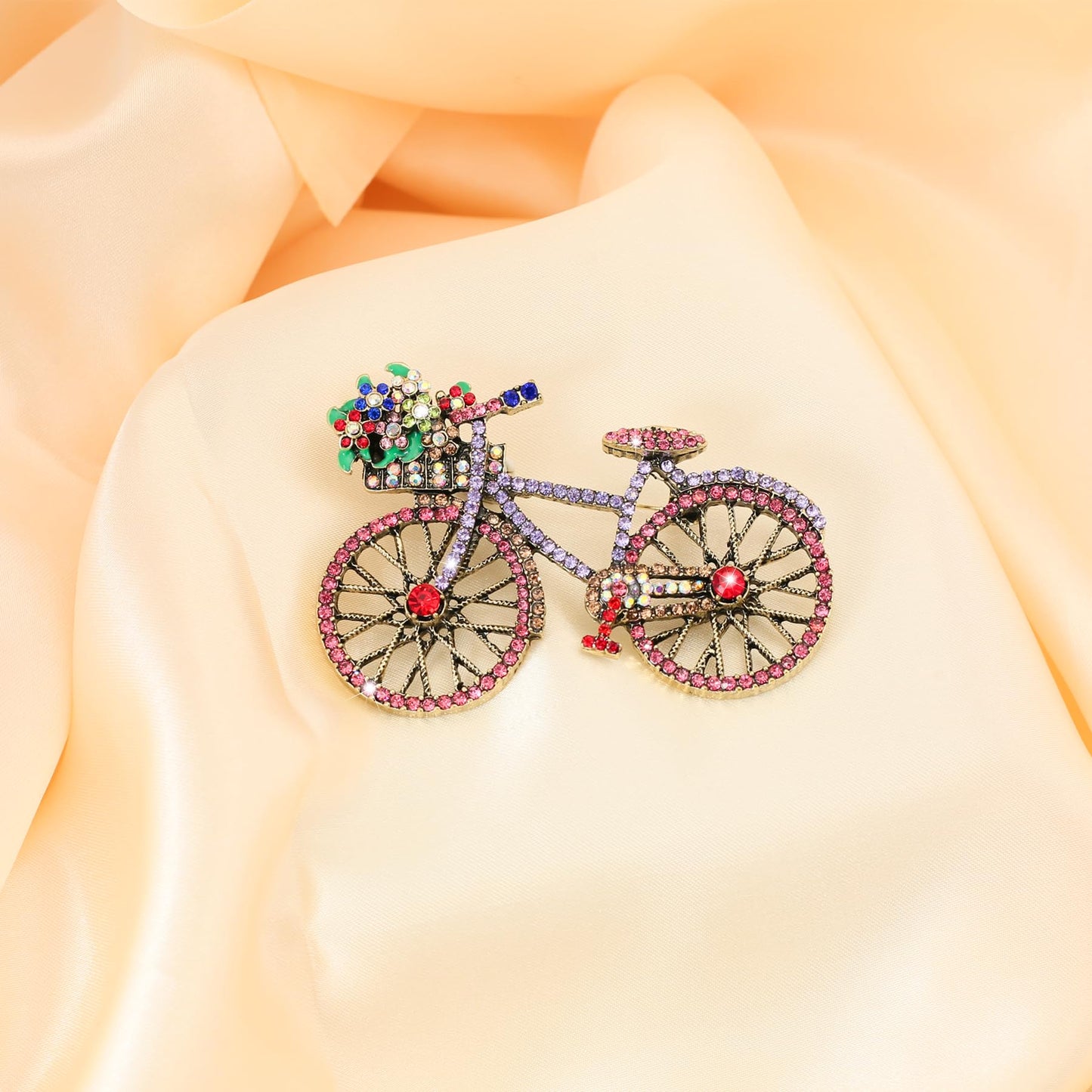 Vancy Utopia Crystal Rhinestone Creative Bicycles Brooch Pin for Women Retro Elegant Handmade Red Brooches Pins Classic Wedding Fashion Jewelry Accessories Gift