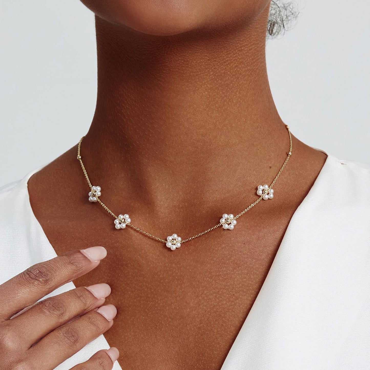 OGD Gold Pearl Necklaces 14K Gold Plated Dainty Chain Cute Daisy Pearl Choker Necklace Flower Necklaces for Women Trendy Jewelry Gifts
