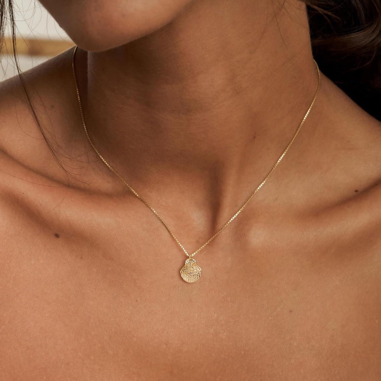 BSGRL Dainty Gold Necklace: 14K Gold Plated Shell Sea Beach Necklace for Women 16.5"+2"