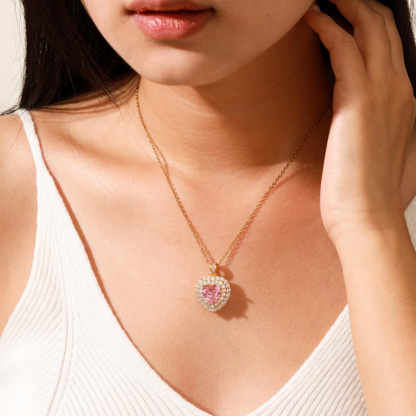 Pink Heart October Birthstone Rose Quartz Necklace for Women-Gold Plated Rose Quartz Jewelry Heart Pendant Necklace Waterproof Non Tarnish Baroque Maximalist Jewelry For Birthday Valentines Day Mother's Day Christmas Thanksgiving Gifts