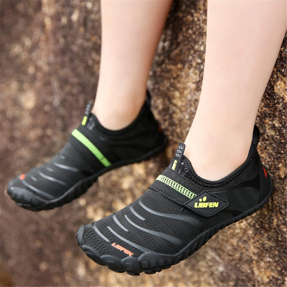 UBFEN Water Shoes for Kids Boys Girls Aqua Socks Barefoot Beach Sports Swim Pool Quick Dry Lightweight Toddler Little Big Kid