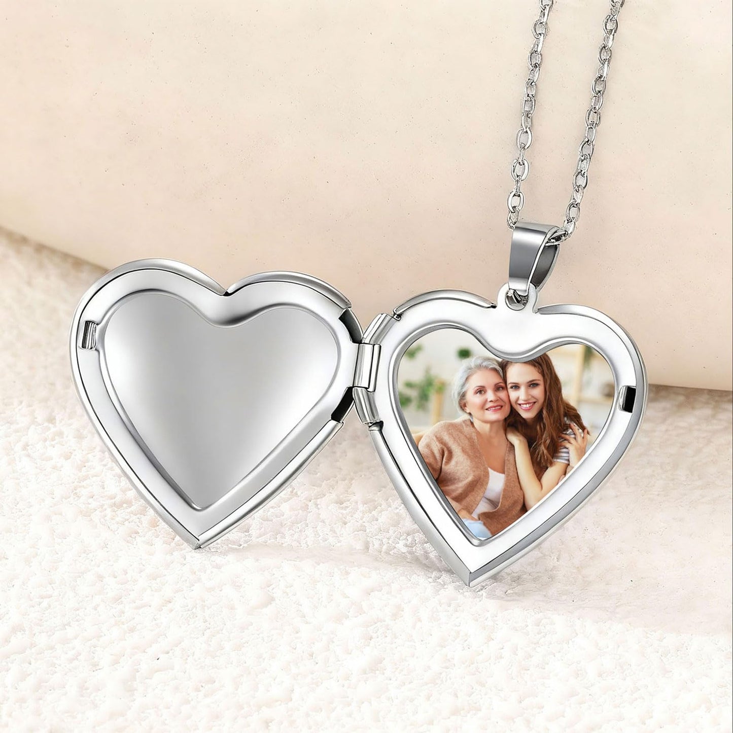 PHOCKSIN Custom Locket Necklace for Aunt Personalized Photo Locket Necklace Customized Silver Heart Lockets That Holds Pictures Birthday Gifts for Women