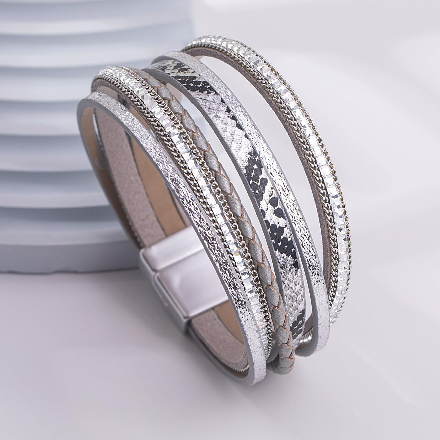 FANCY SHINY Boho Leather Wrap Bracelets Trendy Layered Bracelets with Magnetic Clasp Strackable Bohemian Cuff Jewelry Gifts for Women(Metallic Gray)