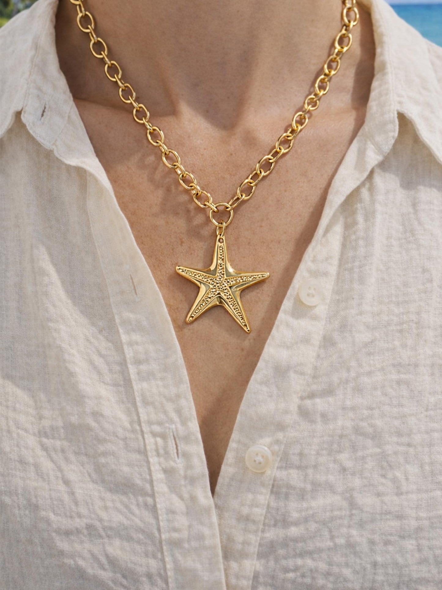 HIHETE Big Star Spiral Necklace Gothic Chunky Pentagram Vortex Pendent Choker, Starfish Seashell Pendant Necklace for Women, Trendy Vacation Star Jewelry Gift (Golden)
