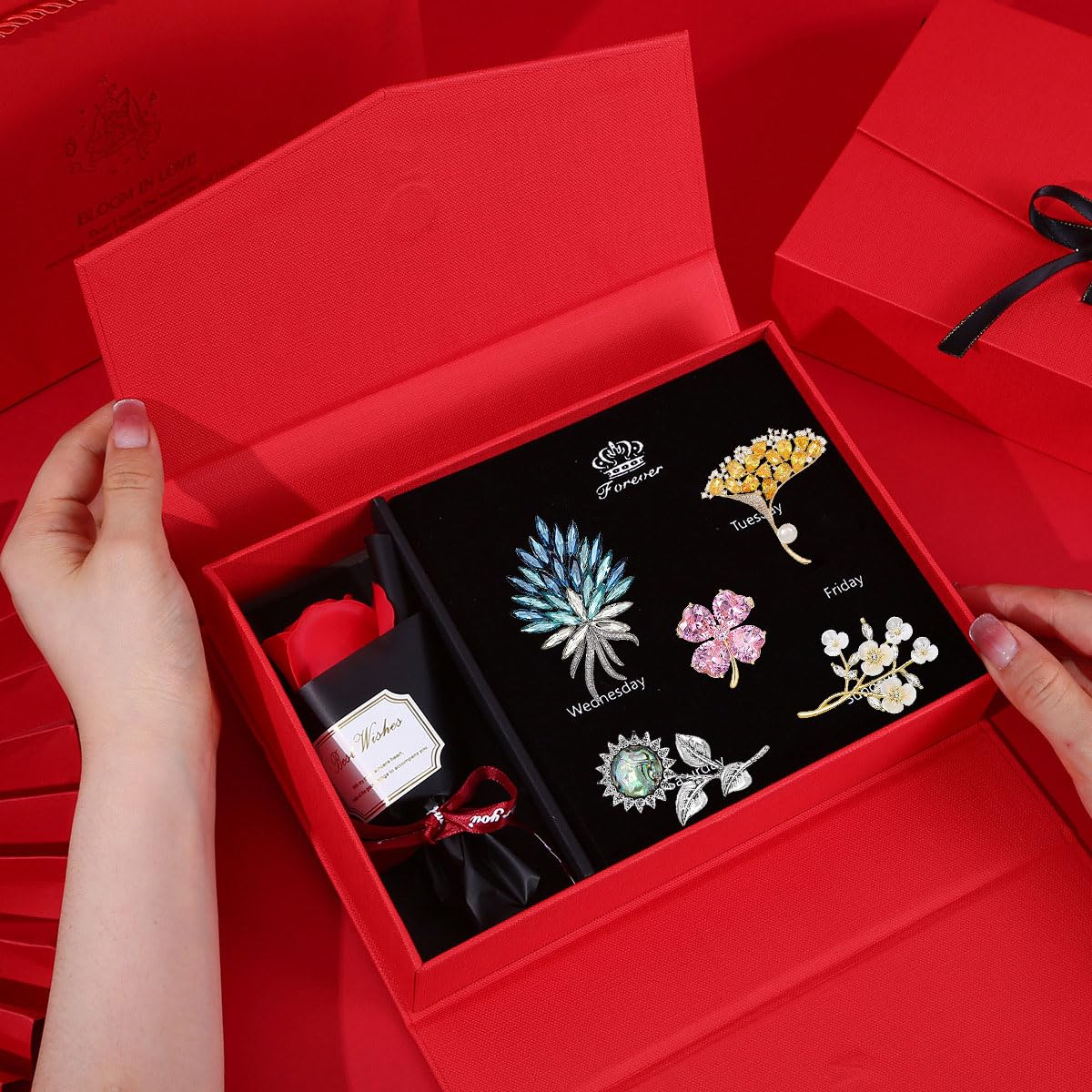 Flower Brooch Set Gift Box for Women Rhinestone Zircon Flower Pin Birthday Holiday Gift for Wife Girlfriend Mother