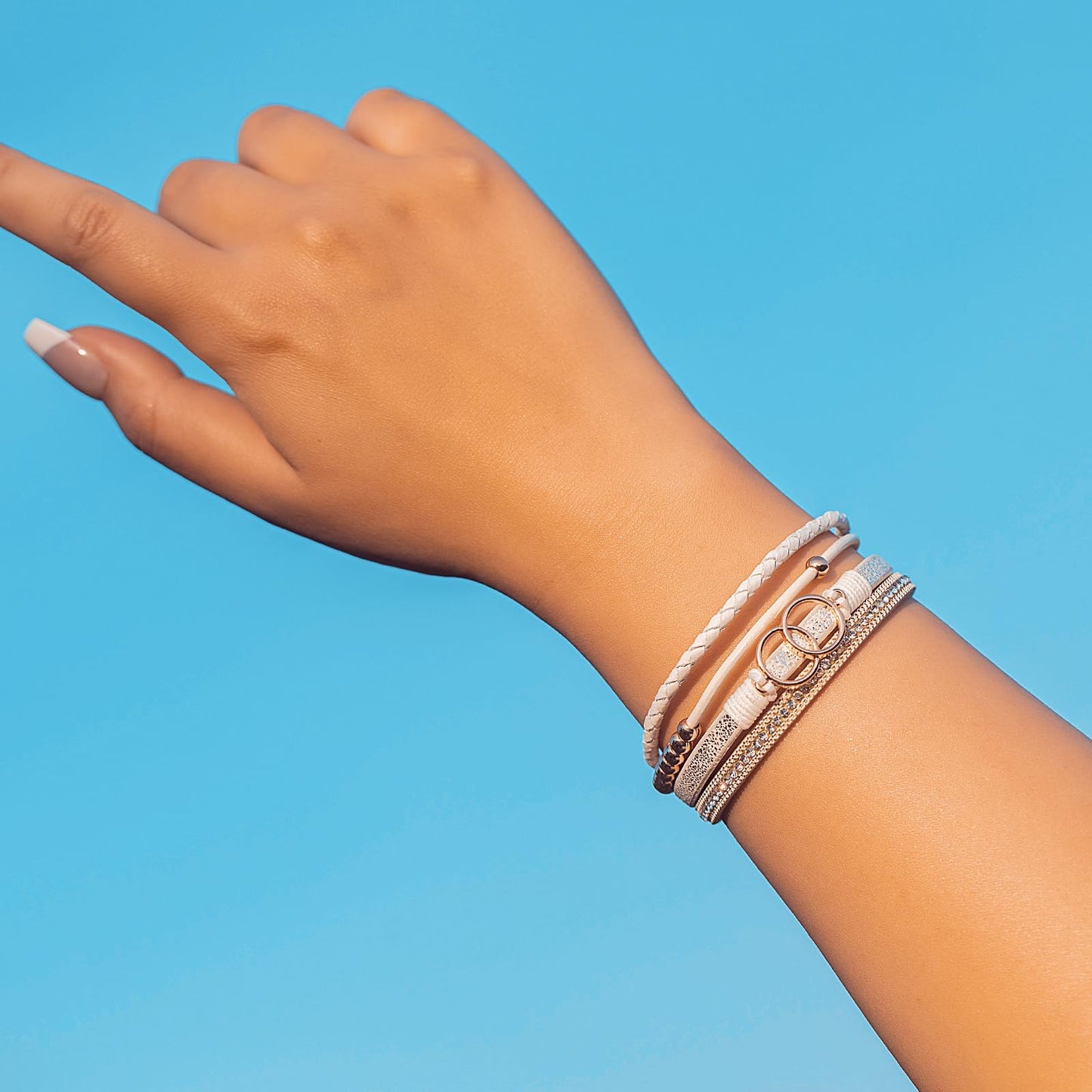 FANCY SHINY Boho Leather Wrap Bracelet Stackable Beaded Infinity Chunky Cuff Bracelets with Magnetic Clasp Western Hippie Outfits Jewelry Gifts for Women(White)