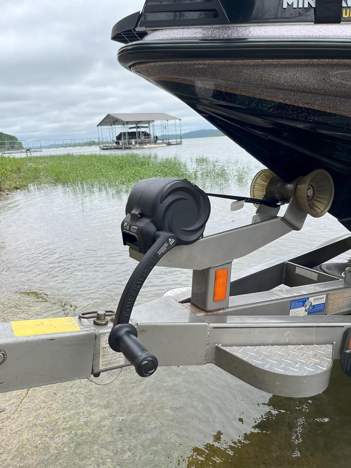 Powerwinch Premier Series 2000 Manual Trailer Winch for Boat Trailers, 2000 lb Capacity, Fully Assembled, Die Cast Aluminum Housing, 20' Strap, Easiest Operation on The Market, 4.75:1 Gear Ratio.