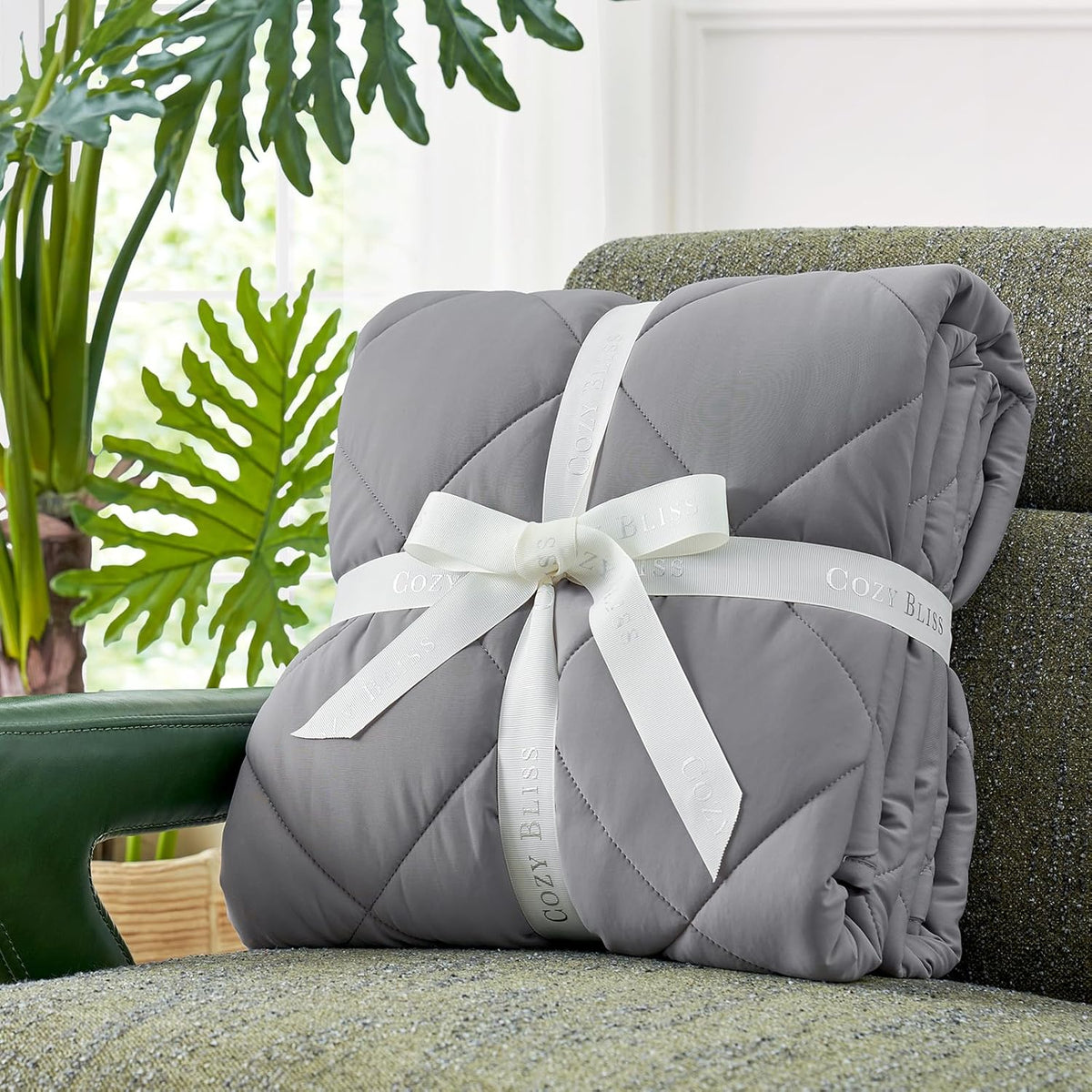 Cozy Bliss Cooling Blanket for Hot Sleepers, Q-Max 0.4 Cooling Comfort Queen Size, Cold Blankets for Night Sweats Sleeping, Ultra-Cool Lightweight Breathable Summer Blanket for Bed