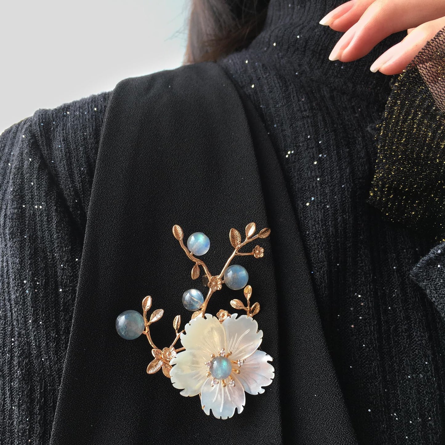 (XZ2020-3) CCijiNG Brooches for Women with Crystal, Pink Flower, Rhinestone Brooches Pins Elegant Jewelry Blossom Fashionable Gifts Ladies Bouquet Brooches Pin for Birthday, Party, New Year, Wedding,