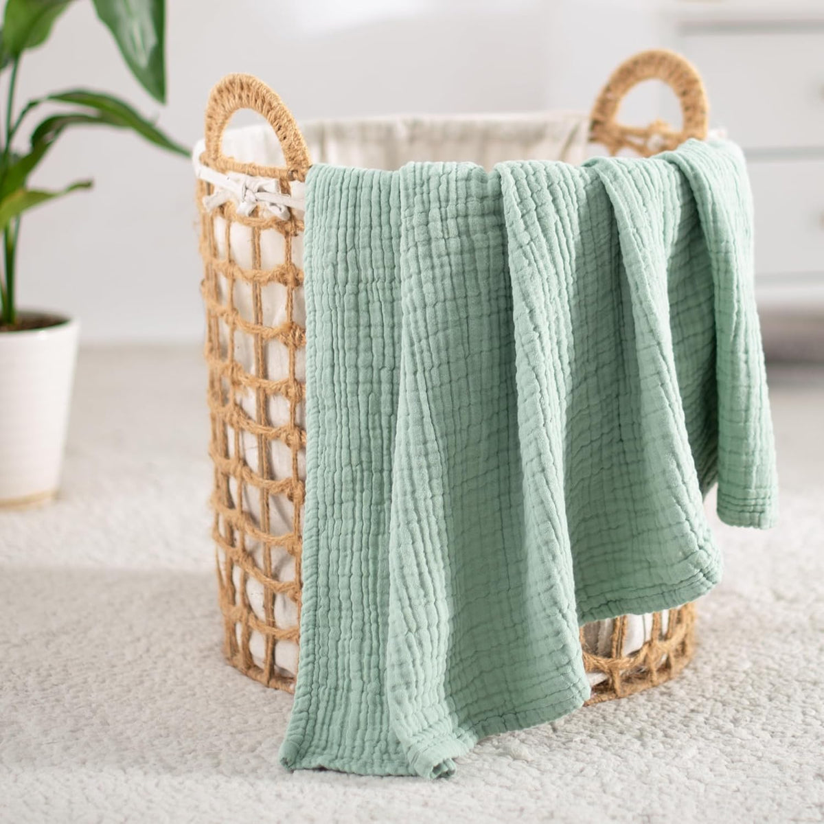 Carriediosa 100% Cotton Muslin Throw Blanket 90" X 90" Queen Size，4-Layers Summer Gauze Throws for Bed Couch，Soft Lightweight Breathable Linen Blankets Bedspread for Adults All Season，Sage Green