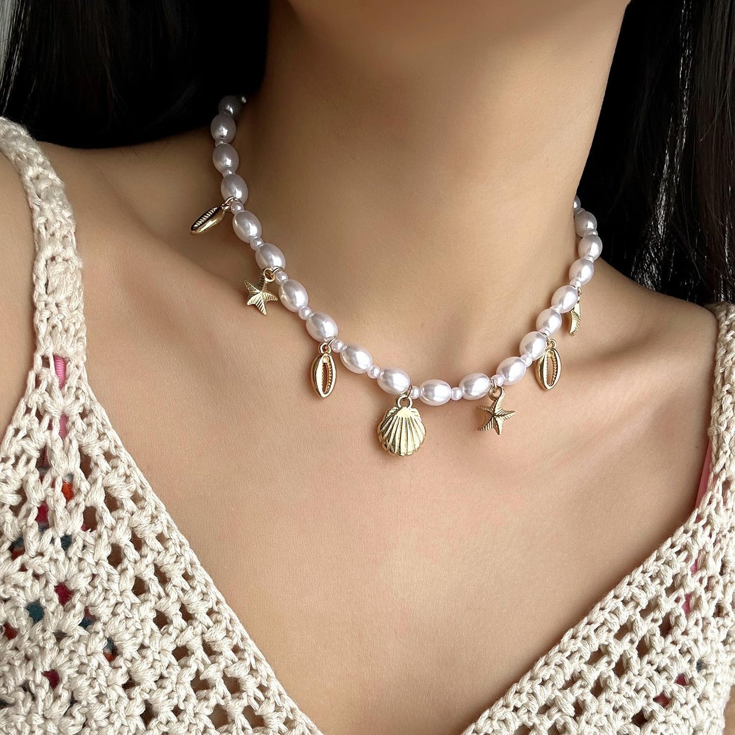 Pearl Gold Starfish Seashell Necklace for Women Boho Mermaid Pearl Beaded Necklace Trendy Gold Starfish Shell Charms Necklaces Summer Beach Vacation Jewelry Accessories (B)
