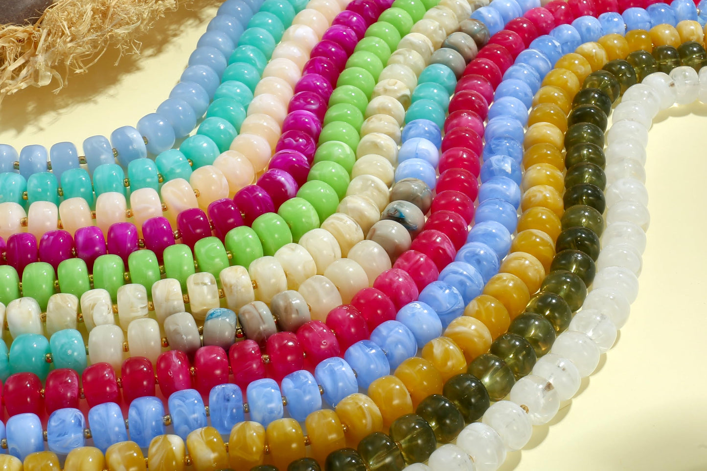 Badu Lake Blue Chunky Beaded Necklace for Women,Acrylic Bead Choker Statement Necklace Cute Trendy Necklaces Jewelry Gifts
