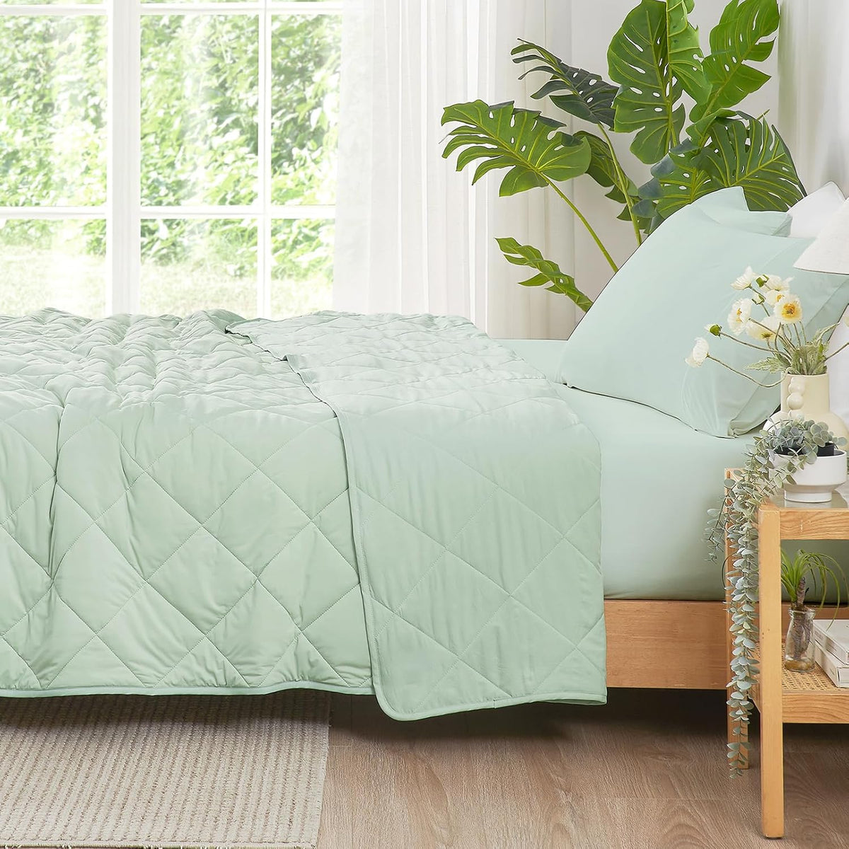 Cozy Bliss Cooling Blanket for Hot Sleepers, Q-Max 0.4 Cooling Comfort King Size, Cold Blankets for Night Sweats Sleeping, Ultra-Cool Lightweight Breathable Summer Blanket for Bed
