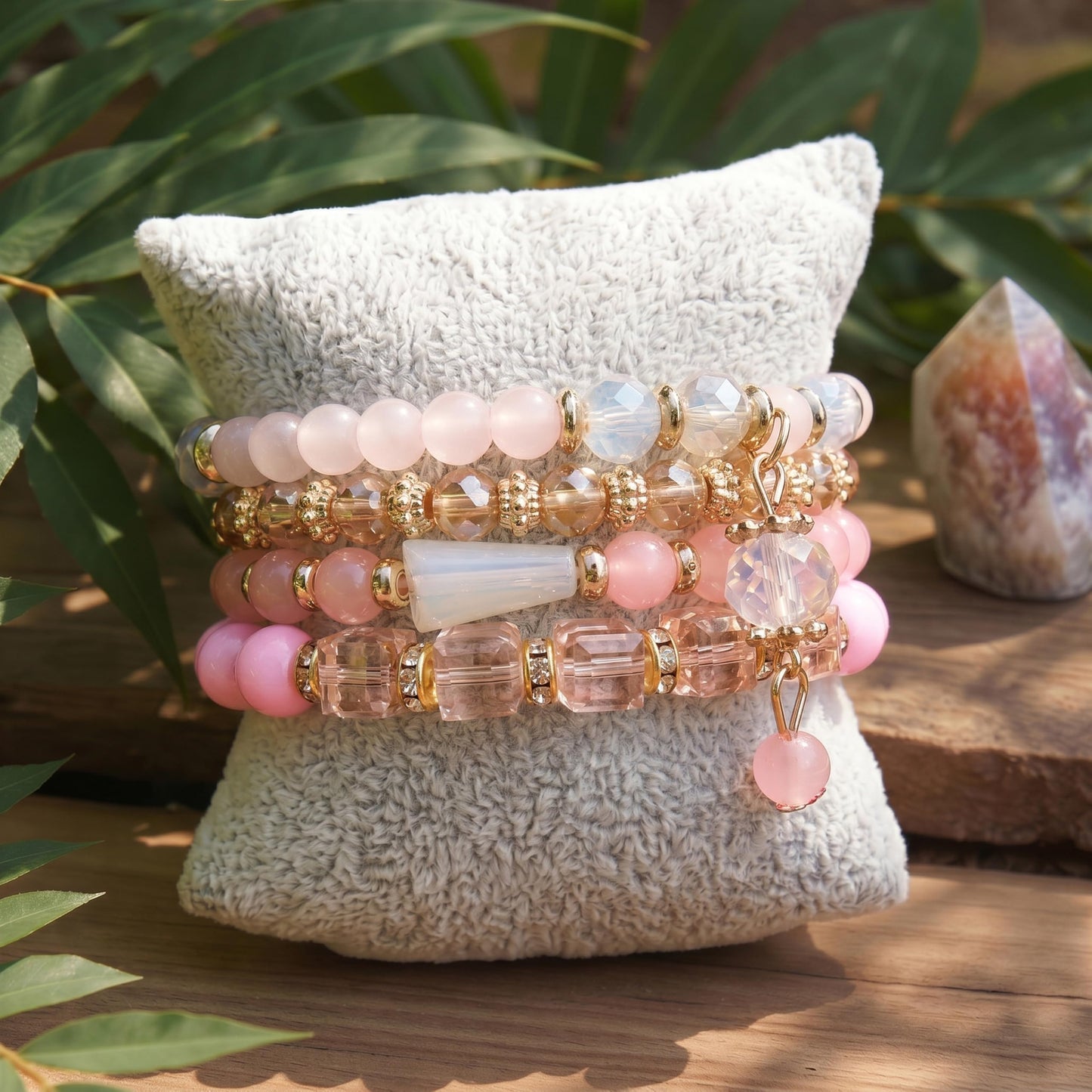 Tungary 4Pcs Beaded Bracelets for Women Bohemian Bracelet Stacks Handmade Natural Stone Stretch Bracelets Multi-Color Daily Wear Accessories Summer Beach Boho Jewelry Gift Pink Style