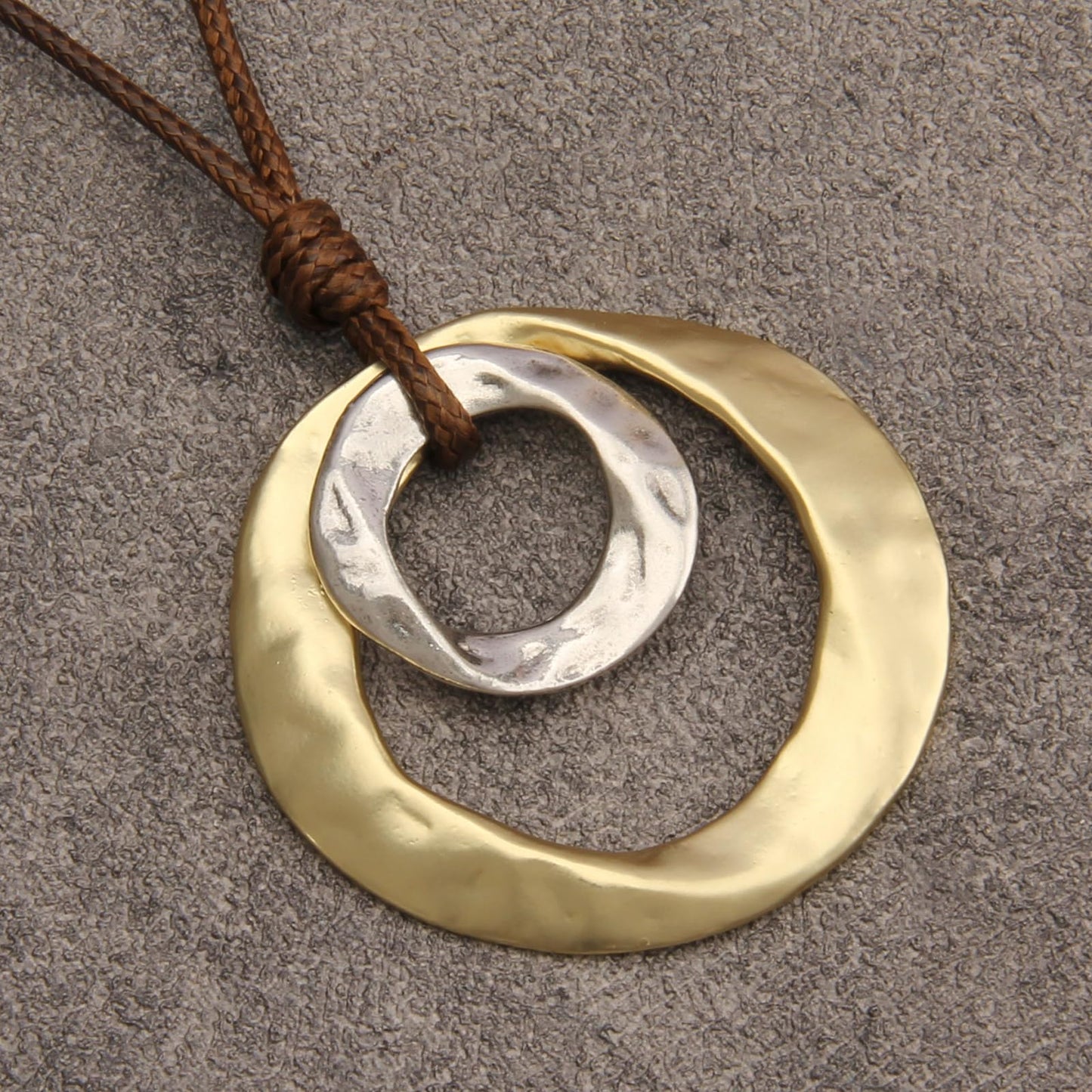 joymiao Boho Layered Necklace Vintage Necklace for Cowgirls Hippie Choker Necklace Leather Wrap Necklace for Women