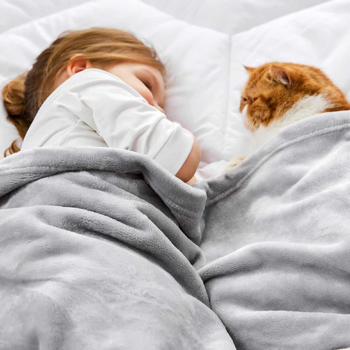 Bedsure Bedding Fleece Blanket for Girls and Boys - Soft Cozy Cute Small Throw Blankets for Travel, 43x55 Inches, Light Grey