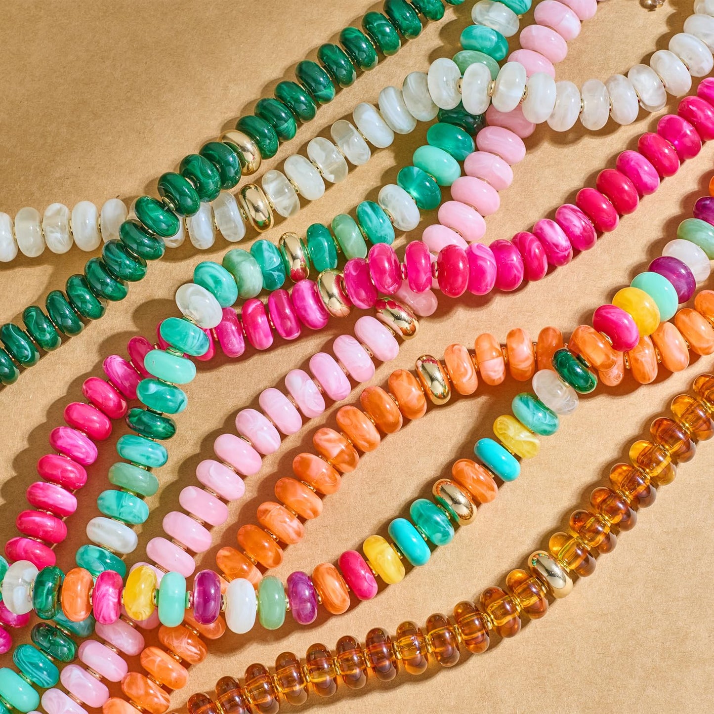 HolidayQbee Beaded Necklace for Women Chunky Beaded Choker Necklace Boho Oval Amber Big Bead Statement Necklaces Fashion Trendy Summer Beach Jewelry Gifts