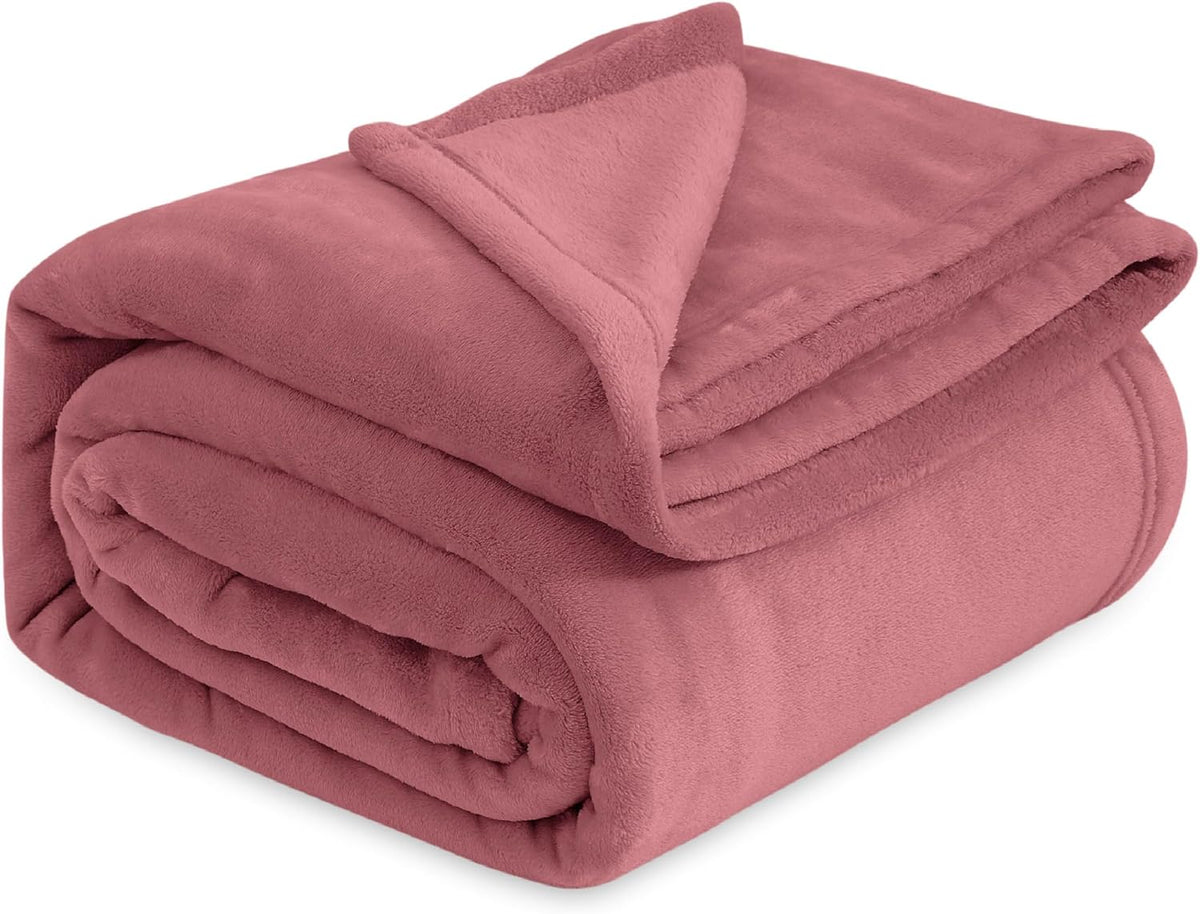 Bedsure Twin XL Fleece Blanket Dorm Bedding - Lightweight Soft Cozy Blankets for Bed, Sofa, Couch, Travel, Camping, Rose Pink, 66"x90"