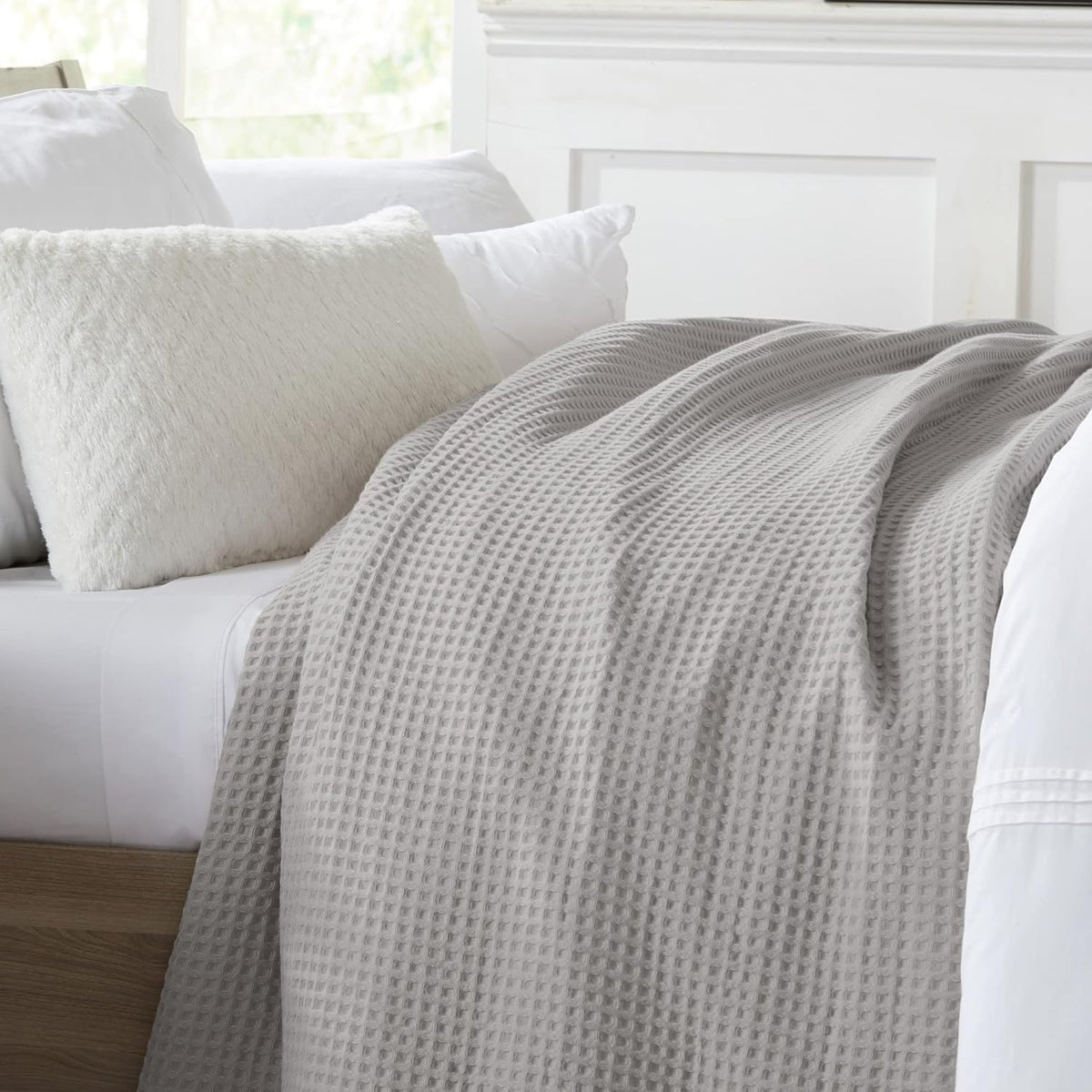 100% Cotton Waffle Weave Bed Blanket | Soft, Breathable, and Lightweight Blanket for All-Season | Perfect for Layering | Brielle Collection (Full/Queen, Light Grey)