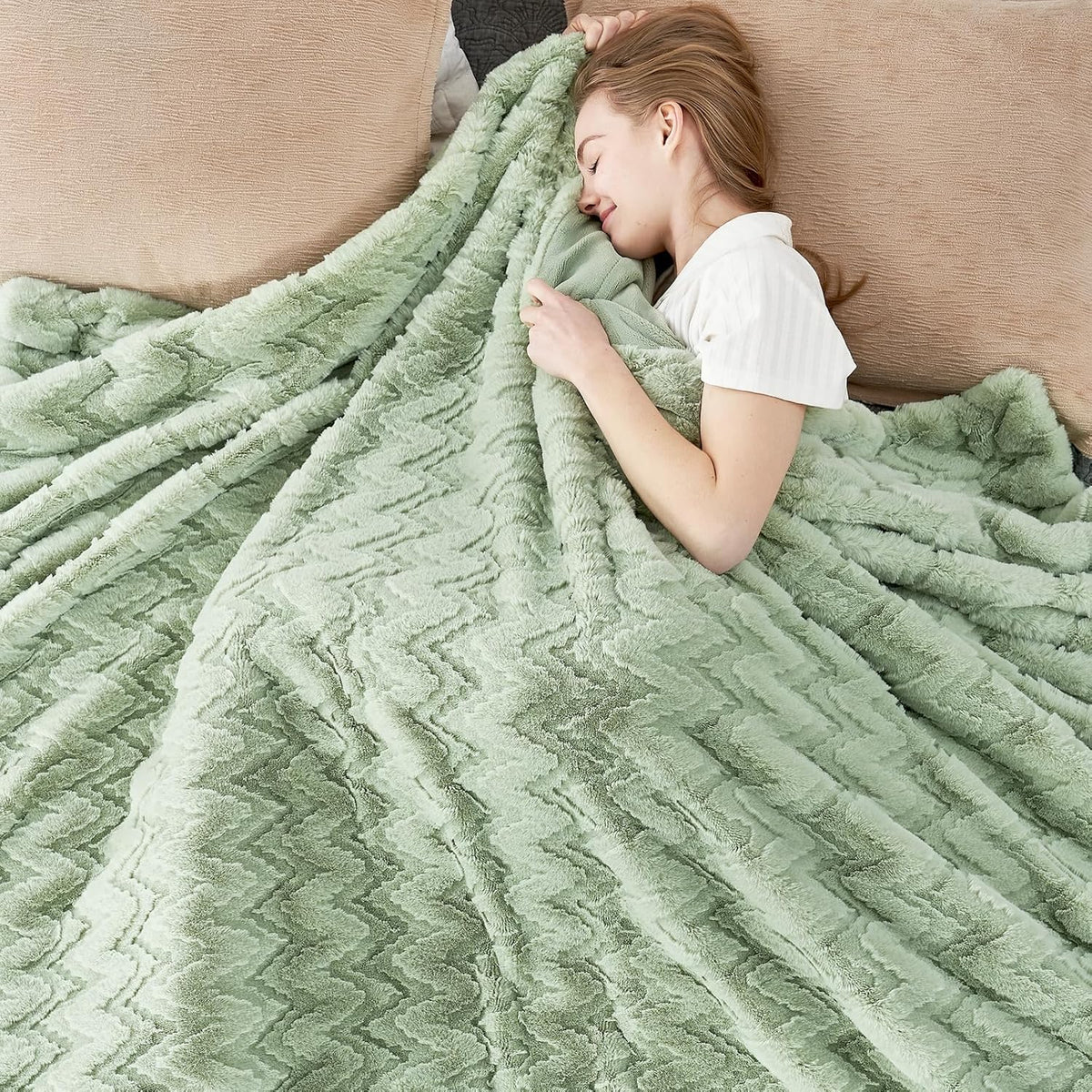 Cozy Bliss Faux Fur Throw Blanket for Couch - Soft Fuzzy Cozy Throw Gift Blankets for Women,Sage Green Boho Blanket for Sofa Bedroom Living Room.60 * 80 Inches