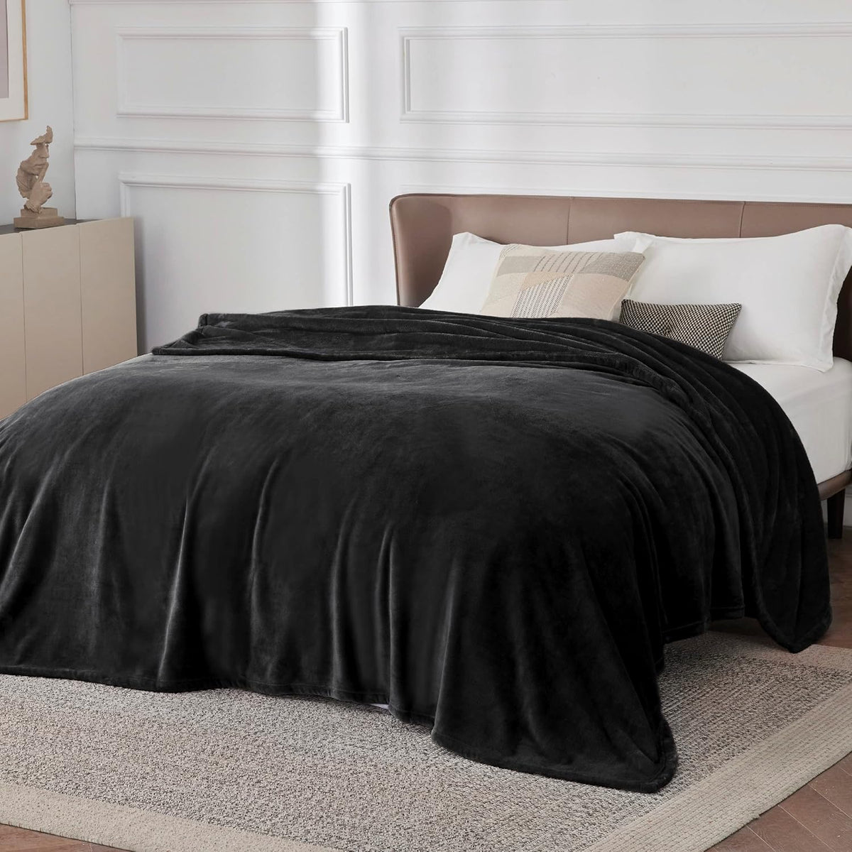 Bedsure Fleece Blanket California King Size Black - Lightweight Plush Fuzzy Cozy Soft Bed Blankets, 102x96 inches