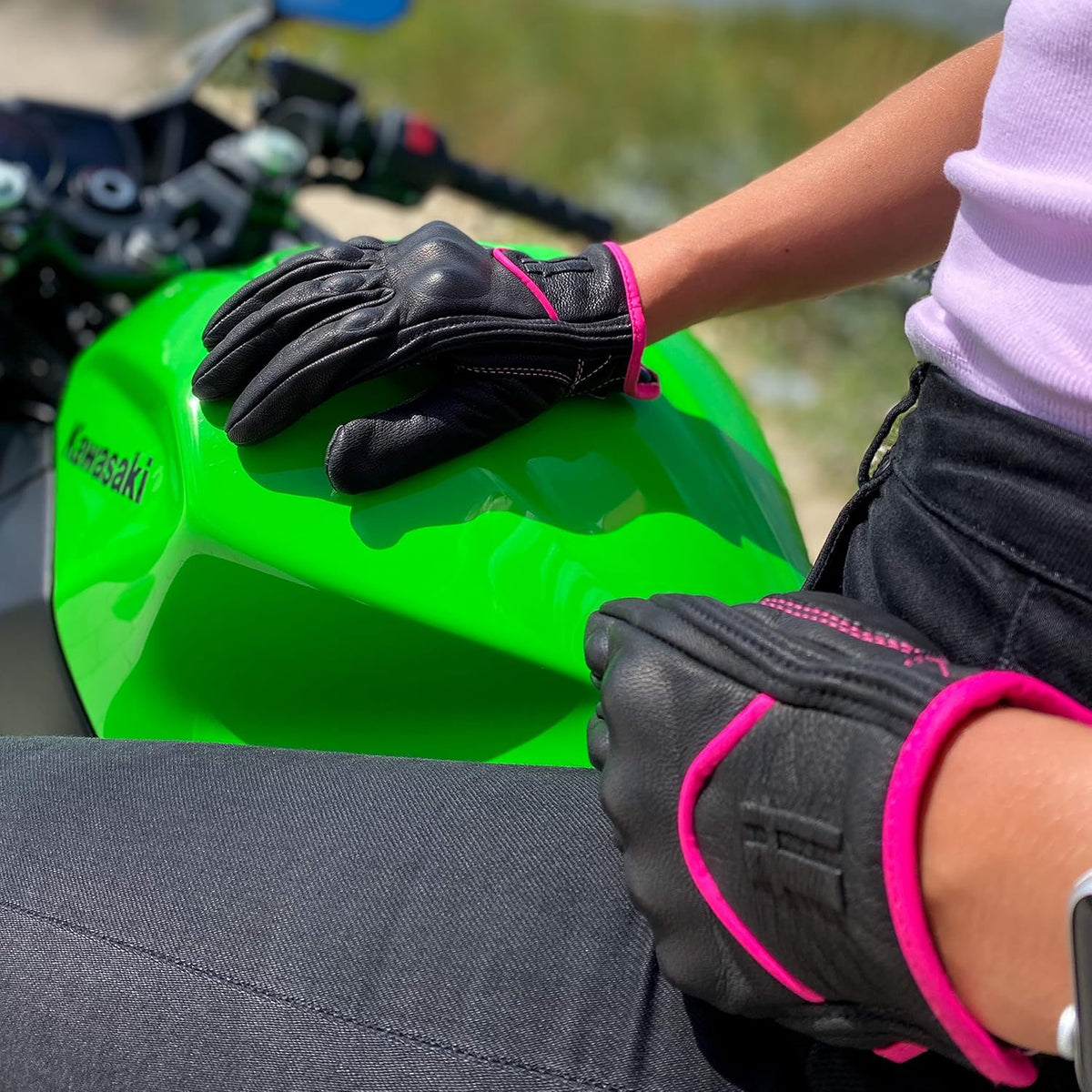 Harssidanzar Women's Motorcycle Gloves,Leather Motorcycle Gloves, Motorbike Gloves, Road Racing, Cycling, Climbing, Powersports Gloves Touchscreen GL016