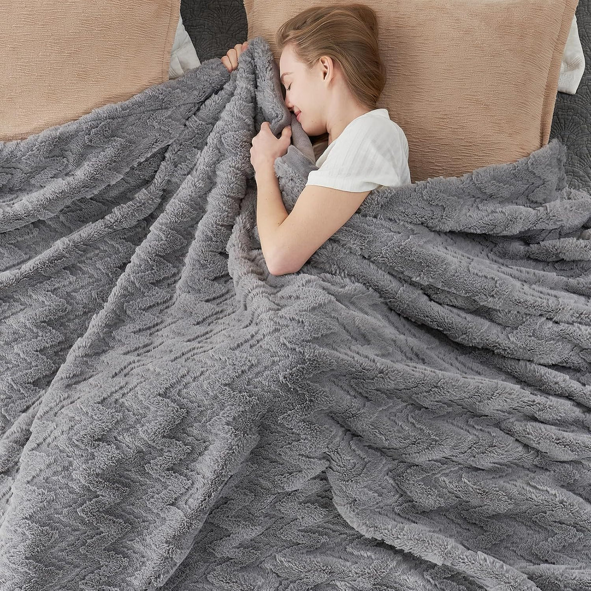 Cozy Bliss Faux Fur Throw Blanket for Couch - Soft Fuzzy Cozy Throw Gift Blankets for Women,Grey Boho Blanket for Sofa Bedroom Living Room.60 * 80 Inches