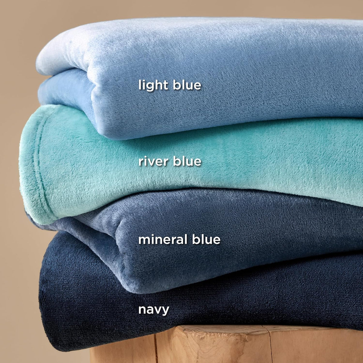 Bedsure Fleece King Size Blankets for Bed Light Blue - Soft Lightweight Plush Cozy Fuzzy Luxury Microfiber, 108x90 inches