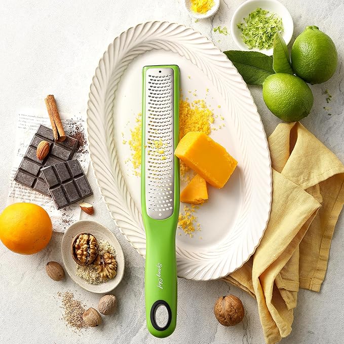 Spring Chef Premium Lemon Zester Grater with Handle - Orange, Garlic, Ginger, Nutmeg, Cheese Grater- Handheld Sharp Kitchen Tool - Stainless Steel Citrus Zester with Blade Cover - Fine Shred, Green