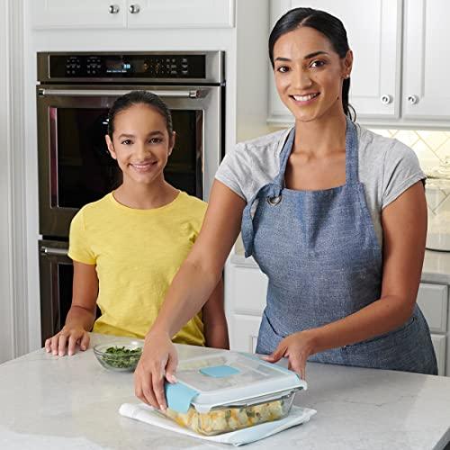 Anchor Hocking 8 Inch Square Cake Dish with TrueLock Locking Lid Bakeware