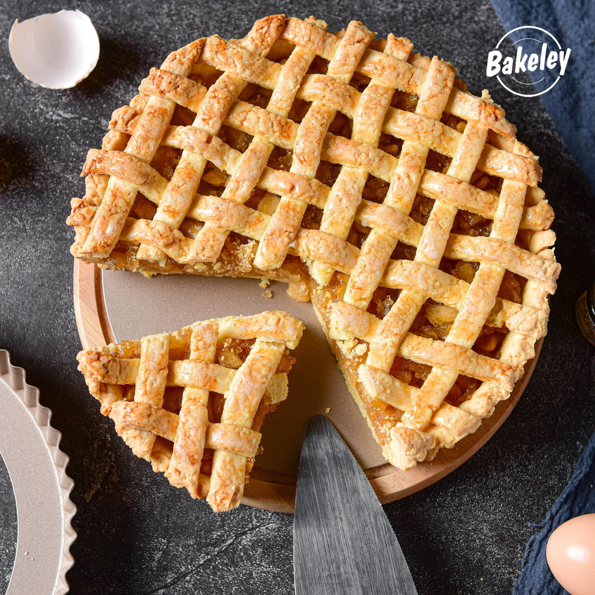 Bakeley 9-Inch Round Tart Pan with Loose Removable Bottom, Non-Stick Carbon Steel Quiche Pan for Oven Baking (Champagne Gold)