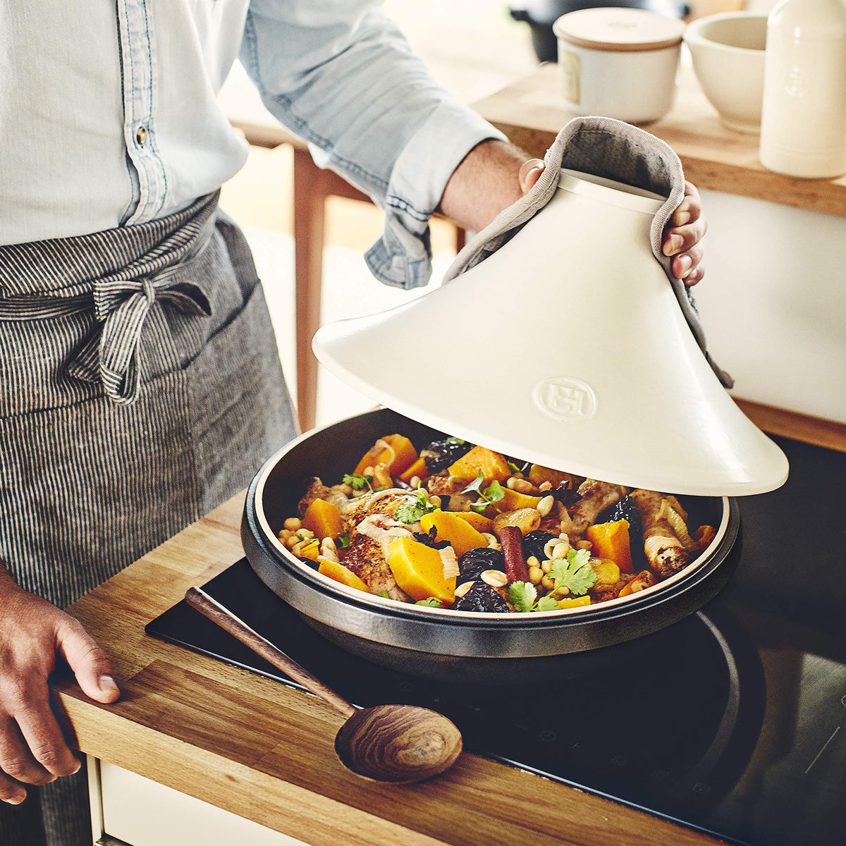 Emile Henry Delight Ceramic Quart Tagine, 2 qt, Slate|White