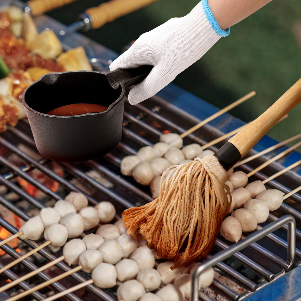 Eorbow Cast Iron Sauce Pot and BBQ Mop Brush Set for Grilling, 4 Pcs Barbecue Accessories Include Basting Melting Saucepan, Wooden Sauce Mop with 2 Replacements for Meat Smoker, Grill, Stove