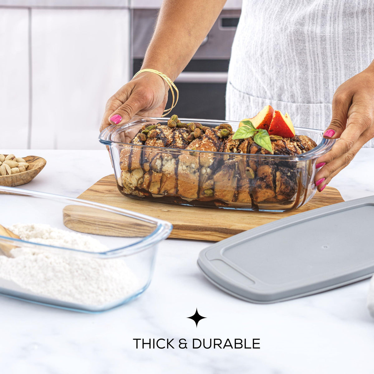 JoyJolt Glass Loaf Pan with Lid. 3pc Bread Pan Set, Rectangular, 1.9 Quart Loaf Pans for Baking Bread, Bread Storage Container, Lasagna Pan Deep, Meatloaf Pan, Banana Bread Loaf Pan