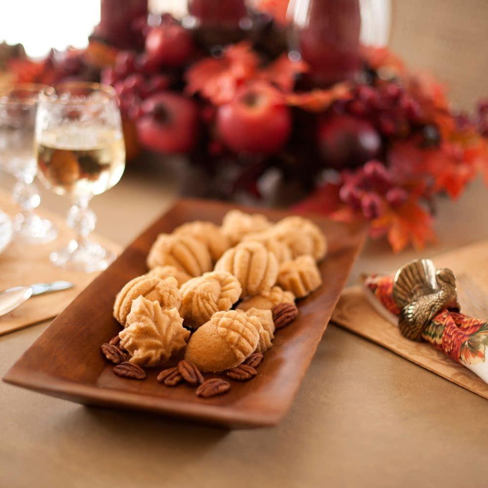 Nordic Ware Seasonal Collection Autumn Cakelette Pan