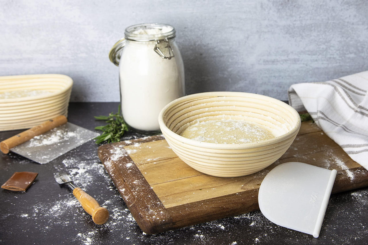 Proofing Set, by Kook, Sourdough Bread, 2 Rattan 9 Inch Banneton Baskets, 2 Basket Covers, Metal Scraper, Plastic Scraper, Scoring Lame, 5 Blades and Case, Baking Kit, Dough Bowls, Round Shape